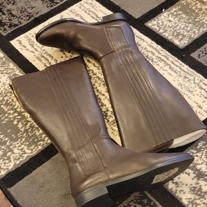 Brown Knee-High Leather Boots